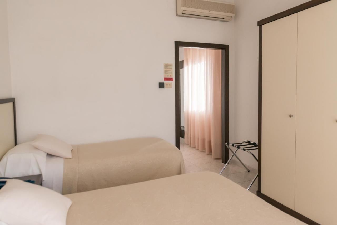 Hotel Viola Gaeta Buitenkant foto