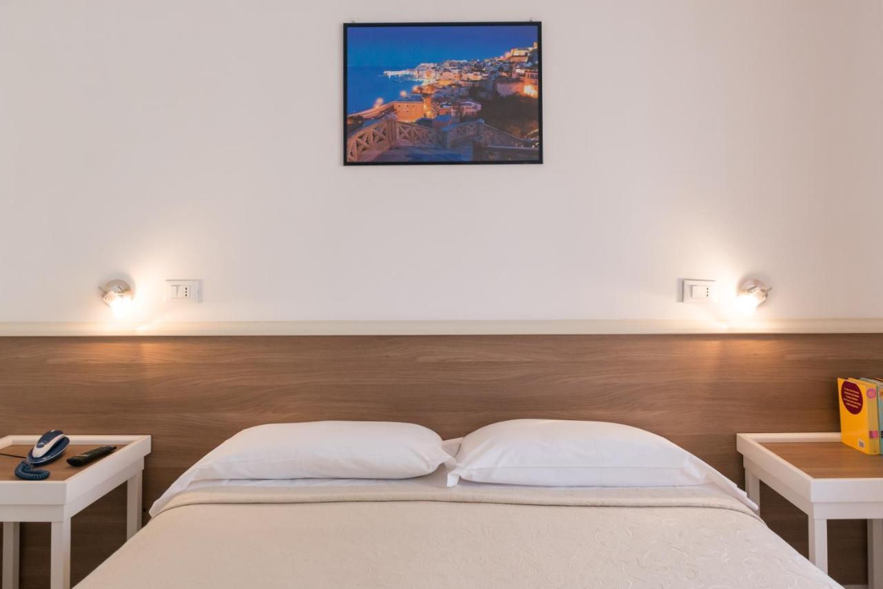 Hotel Viola Gaeta Buitenkant foto