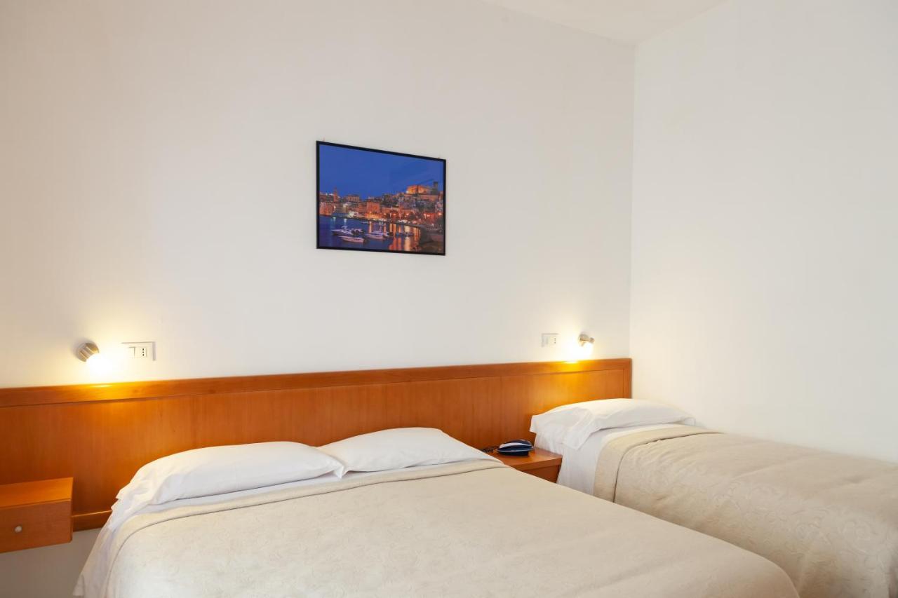 Hotel Viola Gaeta Buitenkant foto