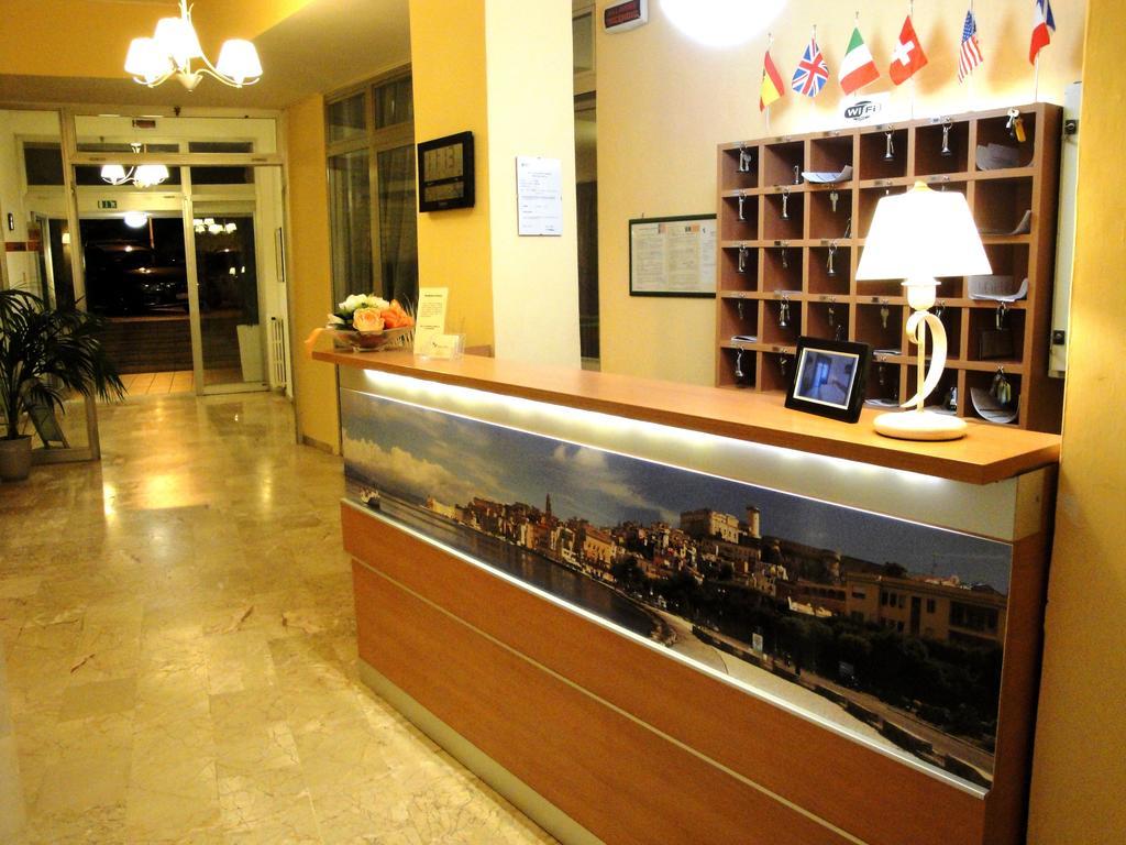 Hotel Viola Gaeta Buitenkant foto